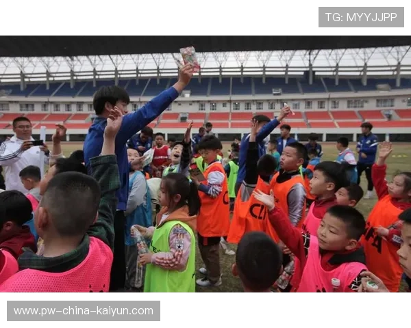 足球青少年教练考核改革,持证上岗标准升级,青少年足球教练员应该具备哪些基本素质